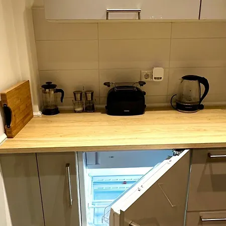 Mauerblick In Der Altstadt Mit Smart Tv Waschtrockner Und Voll Ausgestatteter Kueche Apartmán