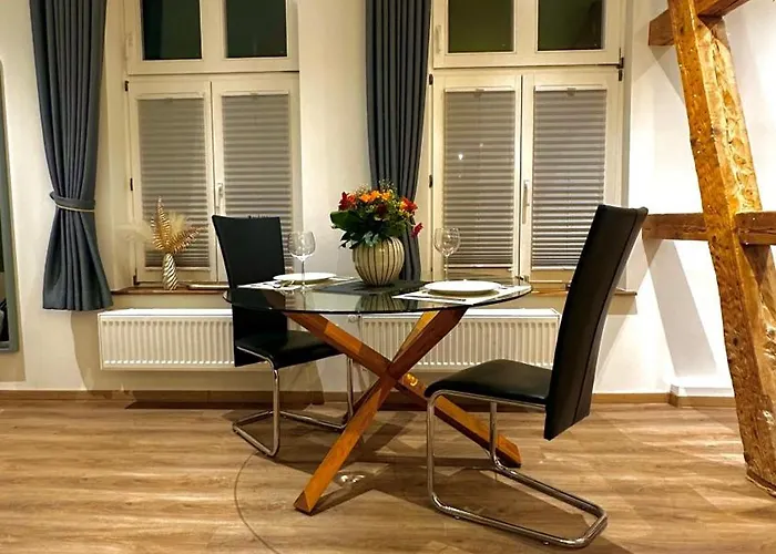 Appartement Mauerblick In Der Altstadt Mit Smart Tv Waschtrockner Und Voll Ausgestatteter Kueche Goslar